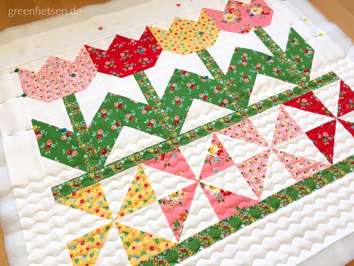 Work in progress - Tulpen Mini Quilt zur Backyard Roses Blog Tour